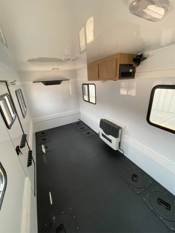 Interior of Shanty 12H-P in white