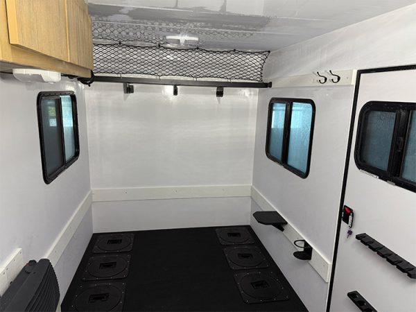 Used Explorer 4493