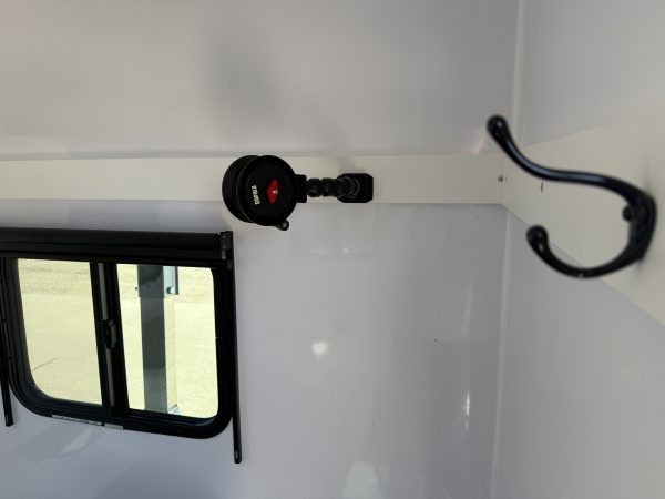 Ambush Sled House Ice Fishing Stryker XL 4614 Interior