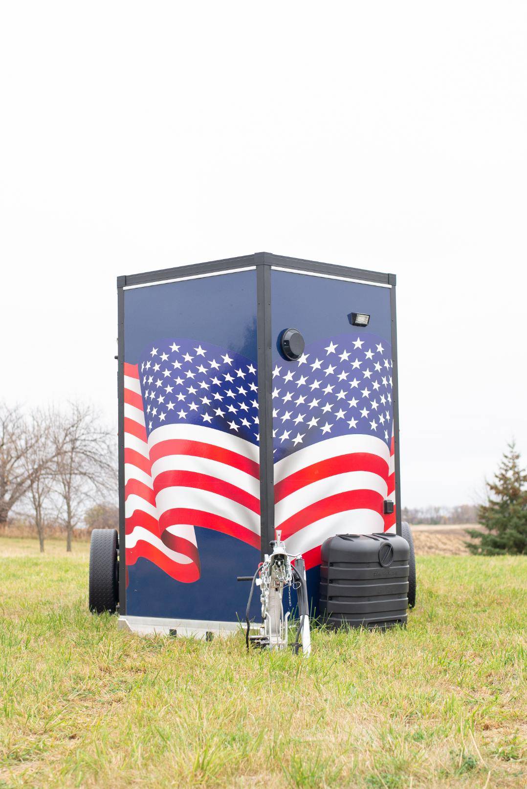 Venture american flag exterior