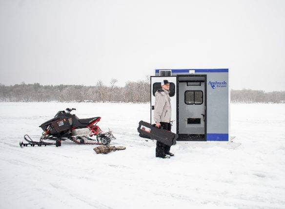 Ice Fishing House  Non-warping patented wooden pivot door